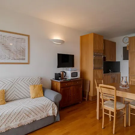 The Cruise Apartment