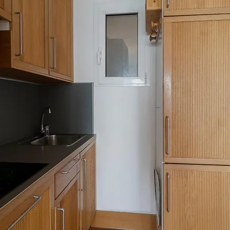 The Cruise Apartment